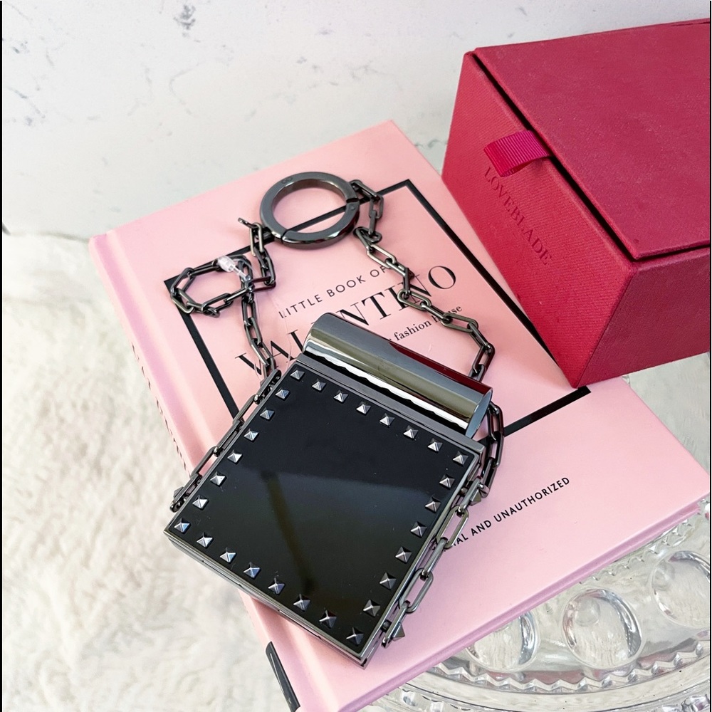 Authentic Valentino Garavani Black Mini Rockstud Lipstick Minaudiere on Chain - Picture 4 of 9